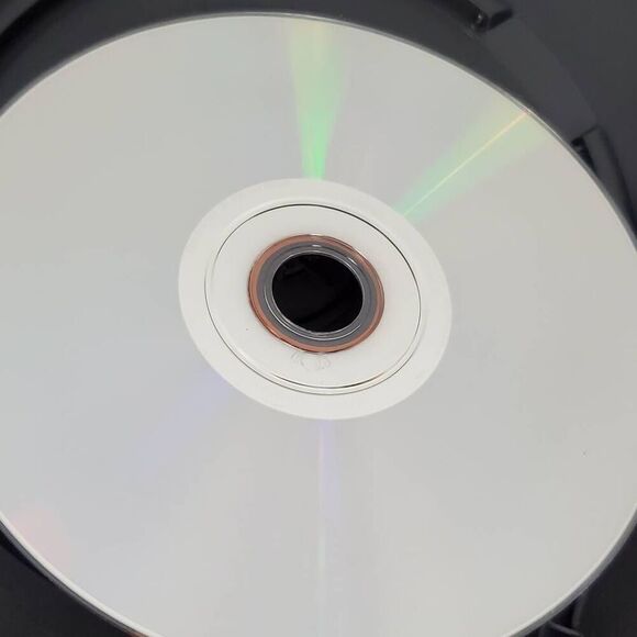 Despicable Me 2 (2013 Film) Comedy/Family [DVD] - Picture 4 of 5